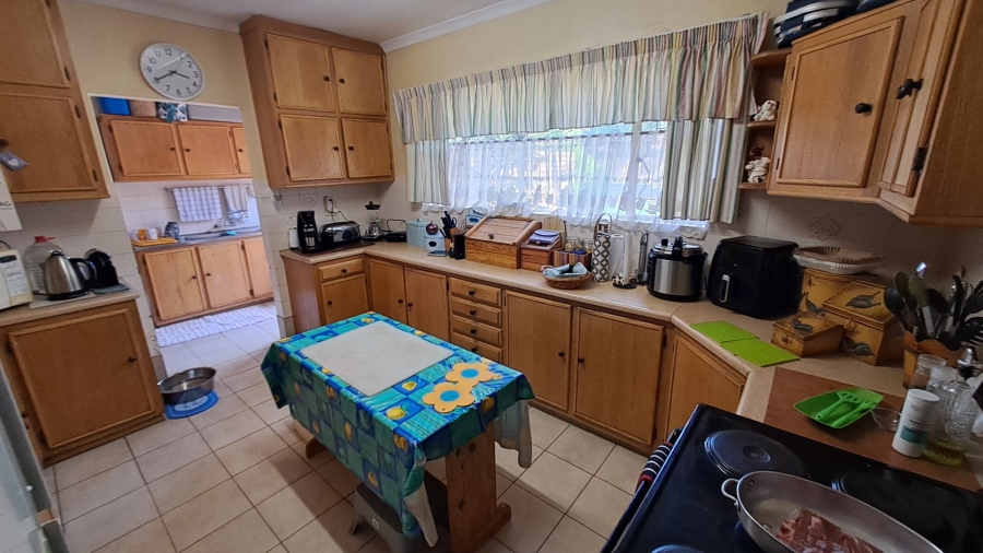 5 Bedroom Property for Sale in Fichardt Park Free State
